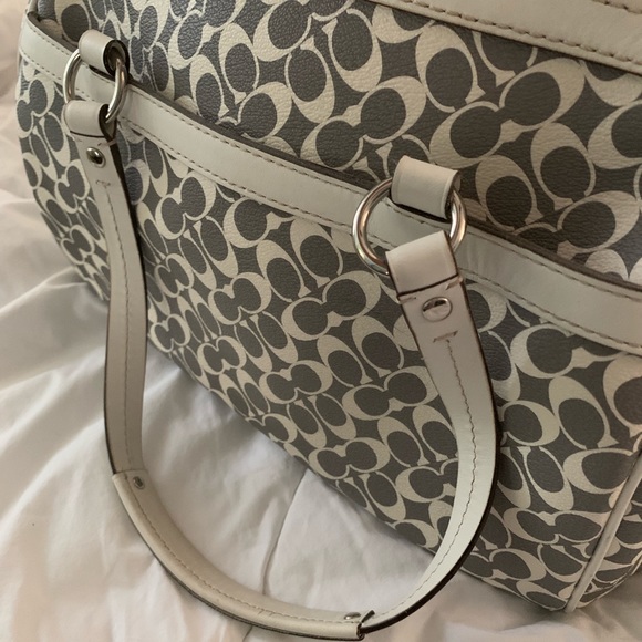 Coach Chelsea Heritage Signature Logo Satchel - Picture 5 of 6
